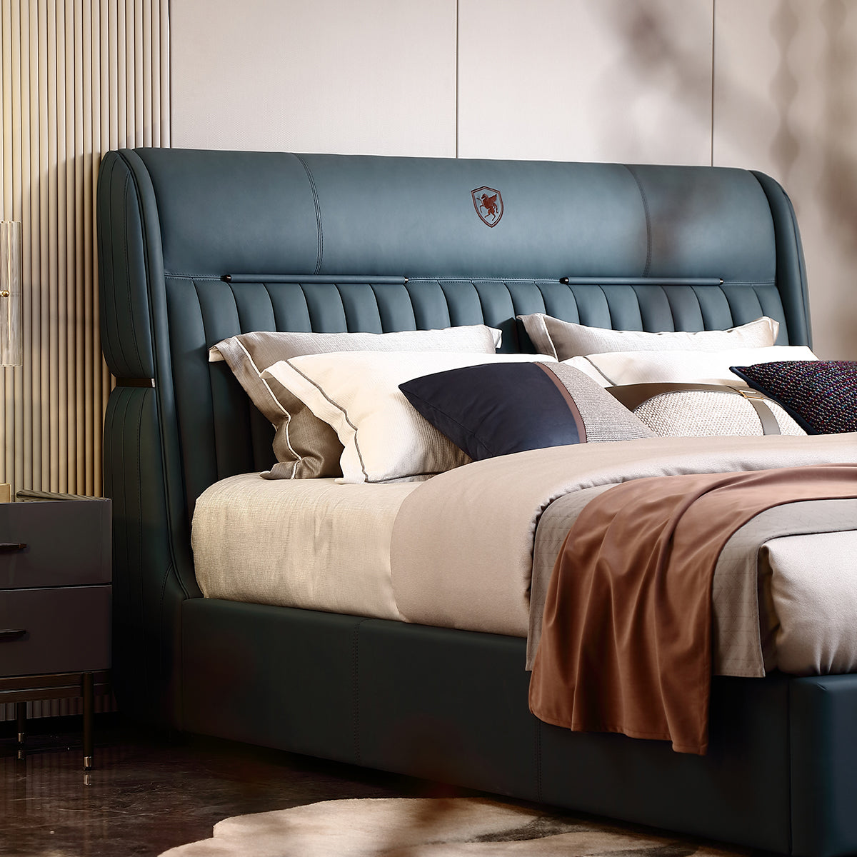 FFONCHI Leather Upholstered Bed
