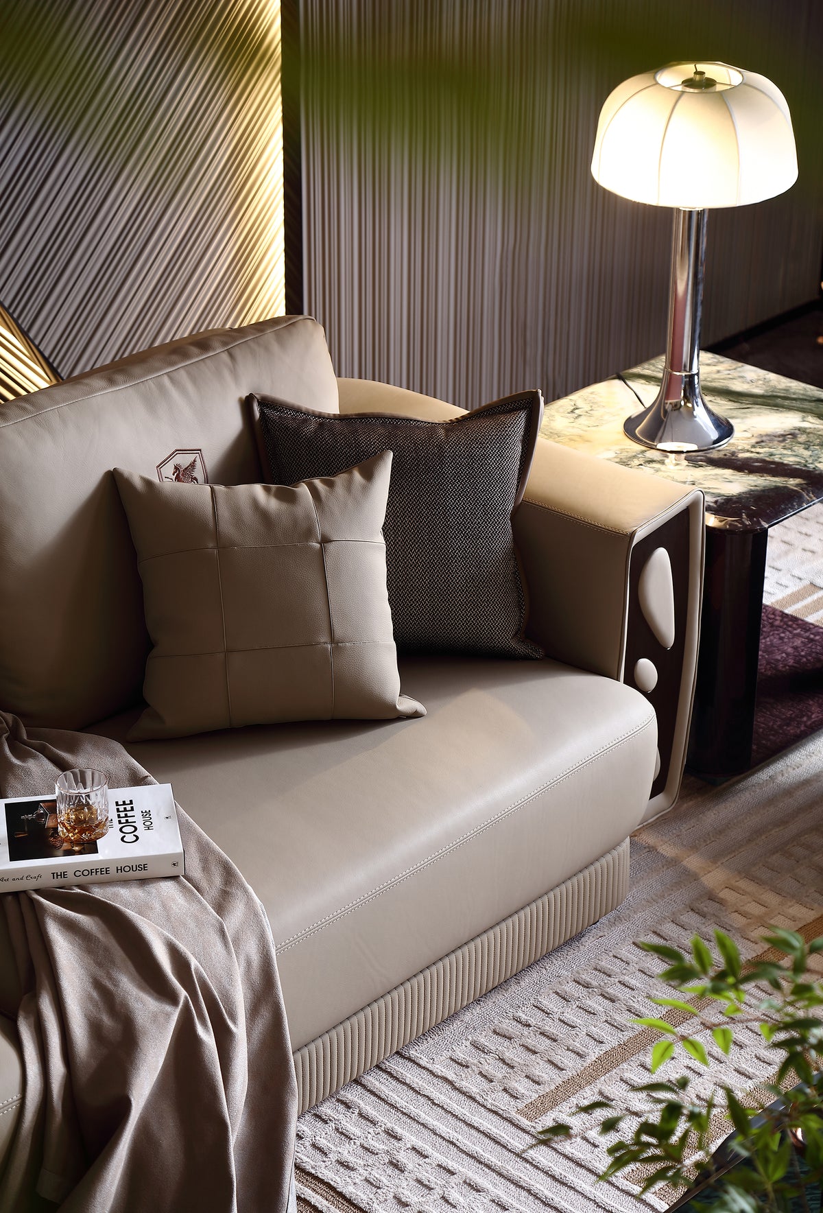 FFONCHI Linear Leather Sofa