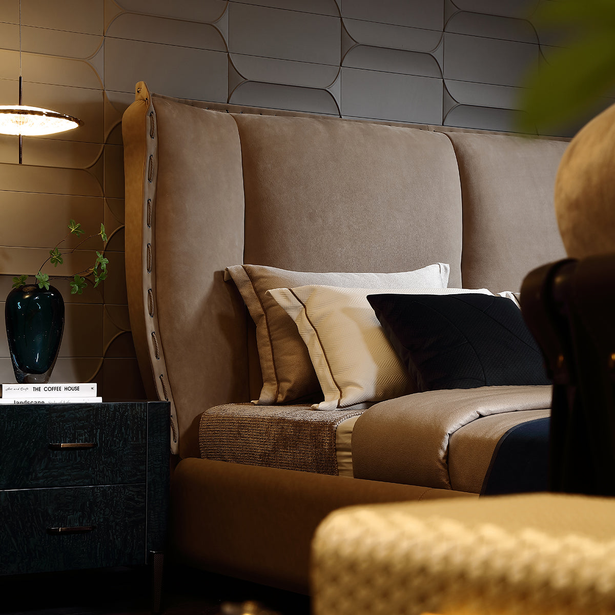 FFONCHI Nubuck Leather Upholstered Bed
