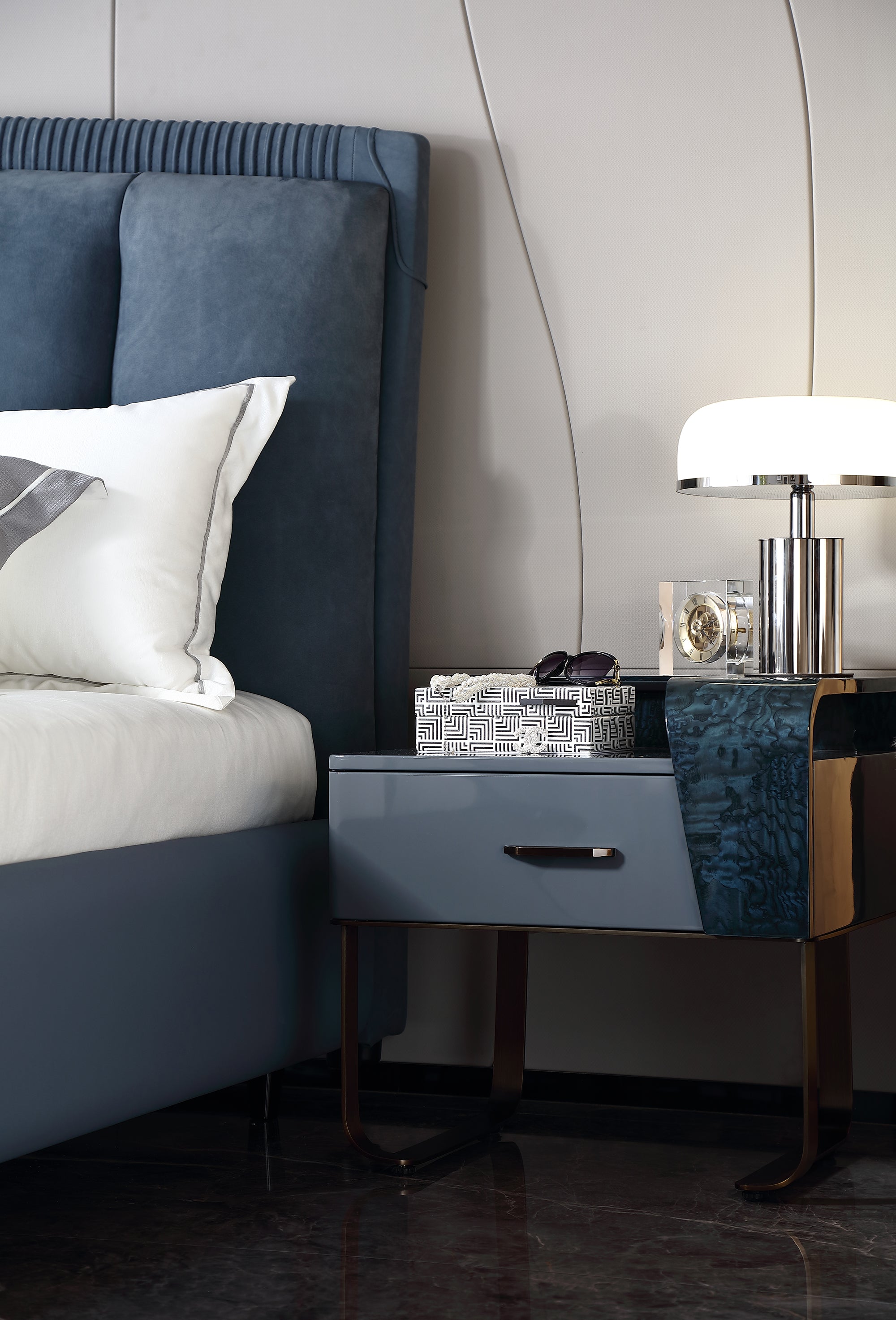 FFONCHI Nightstand