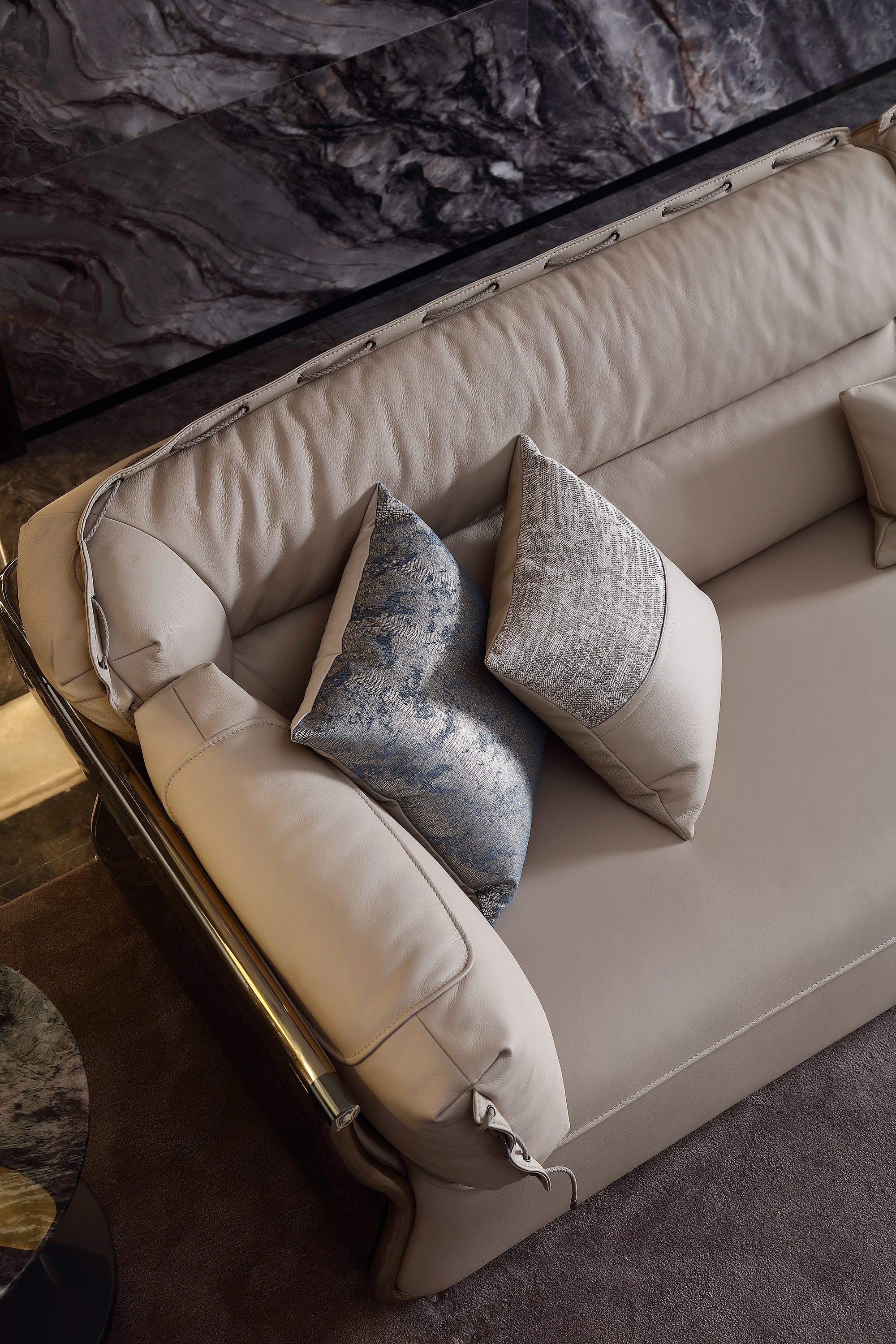 FFONCHI Straight Sofa
