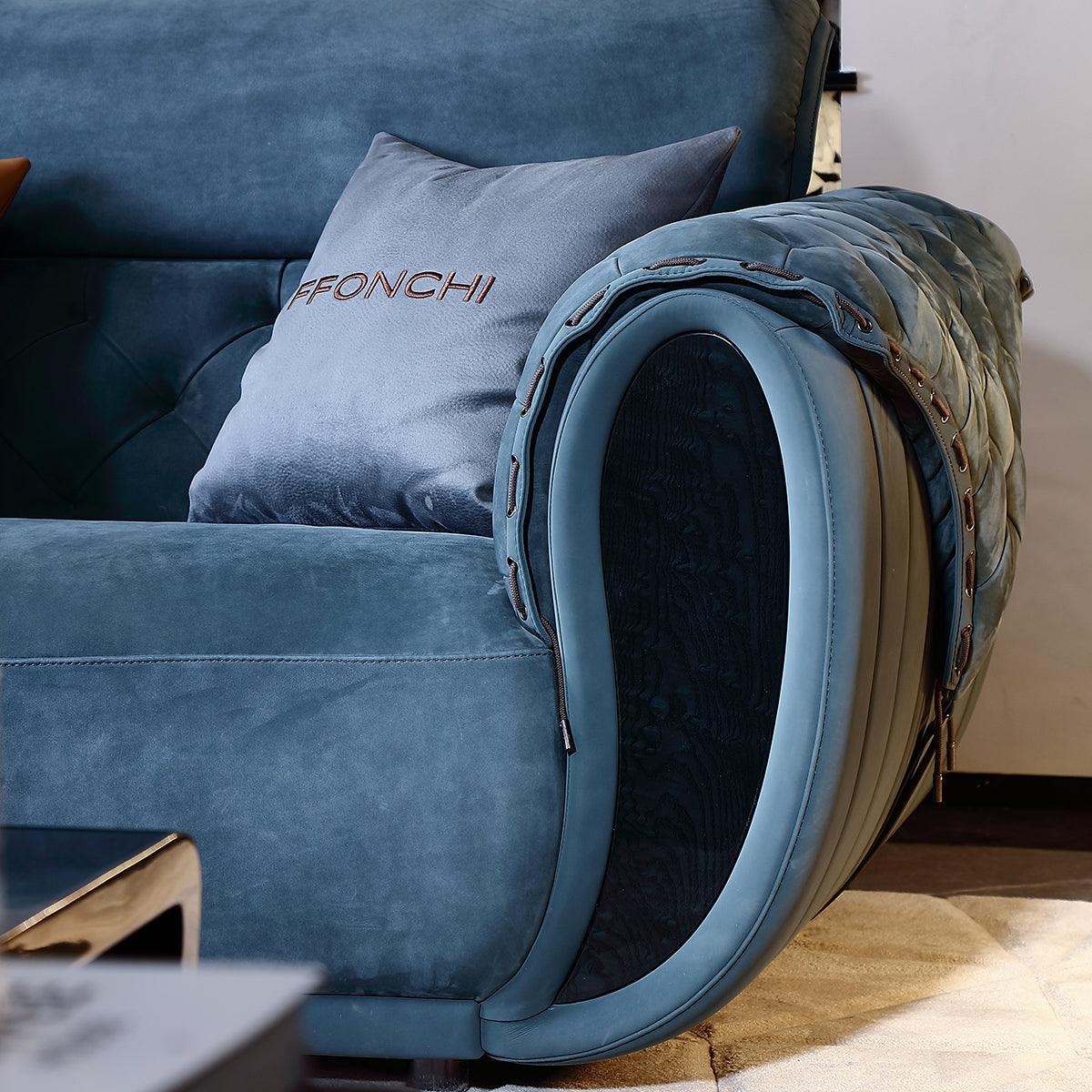 FFONCHI High-Back Tufted Straight Sofa