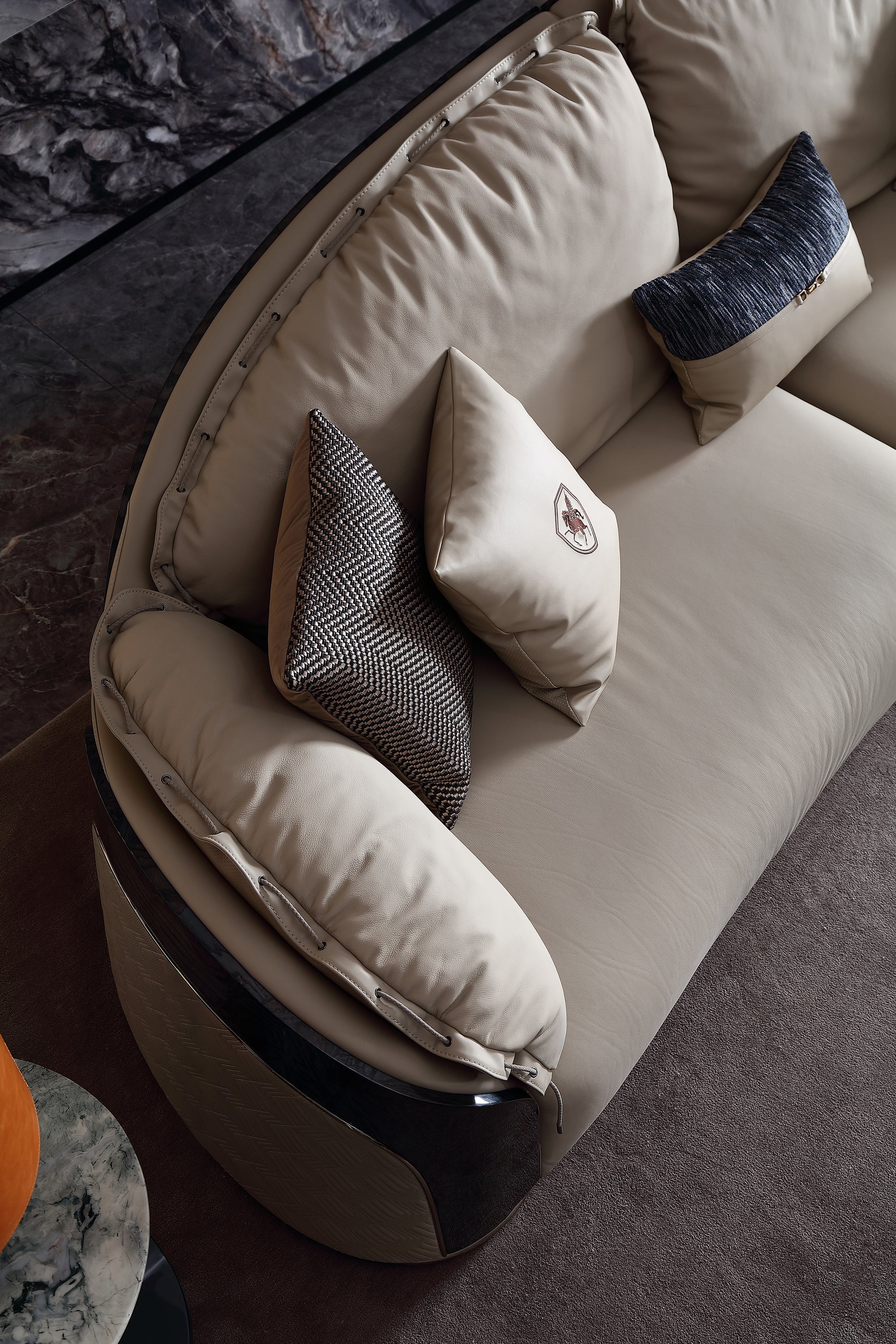 FFONCHI Straight Sofa