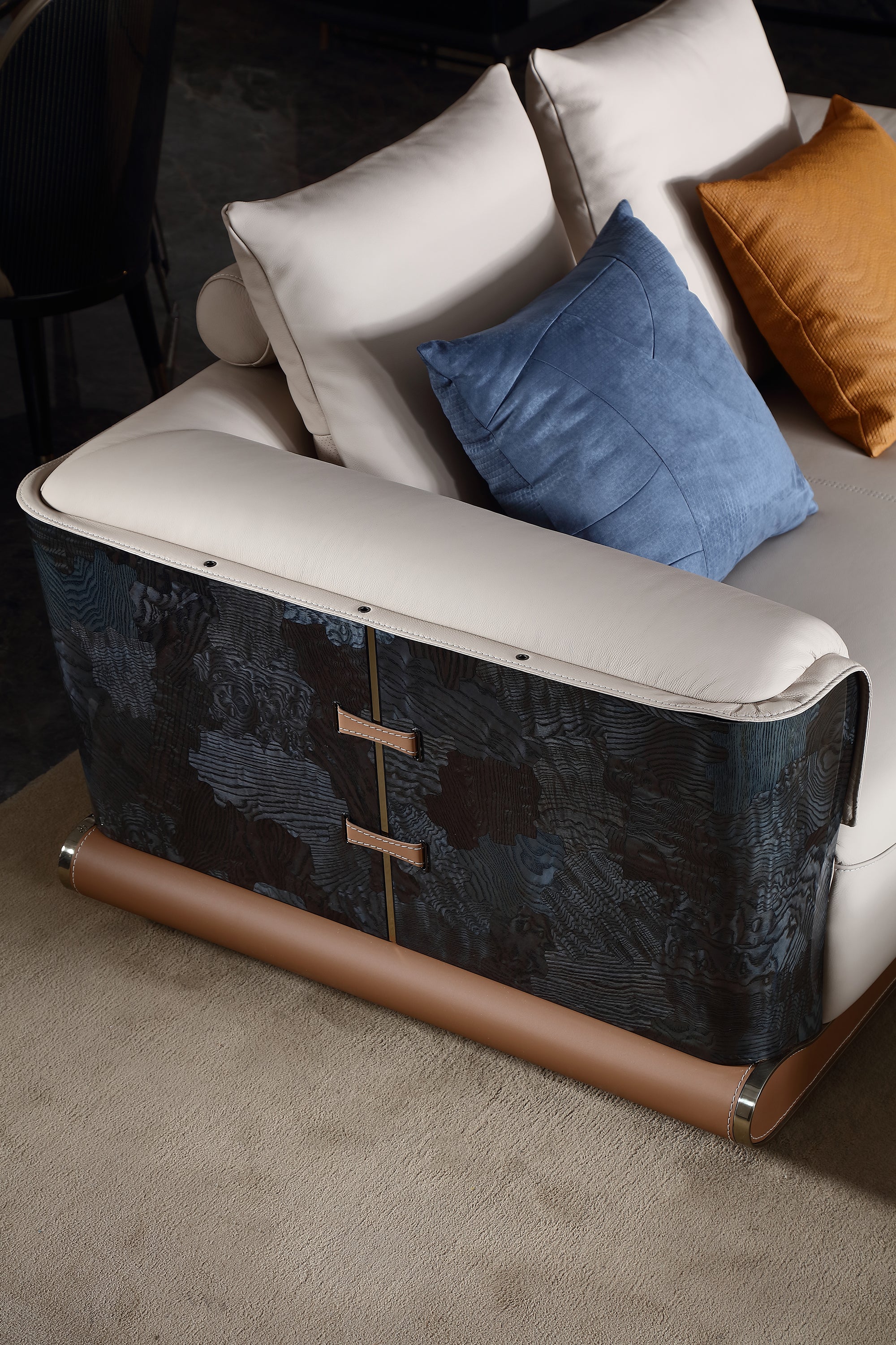 FFONCHI Straight Sofa