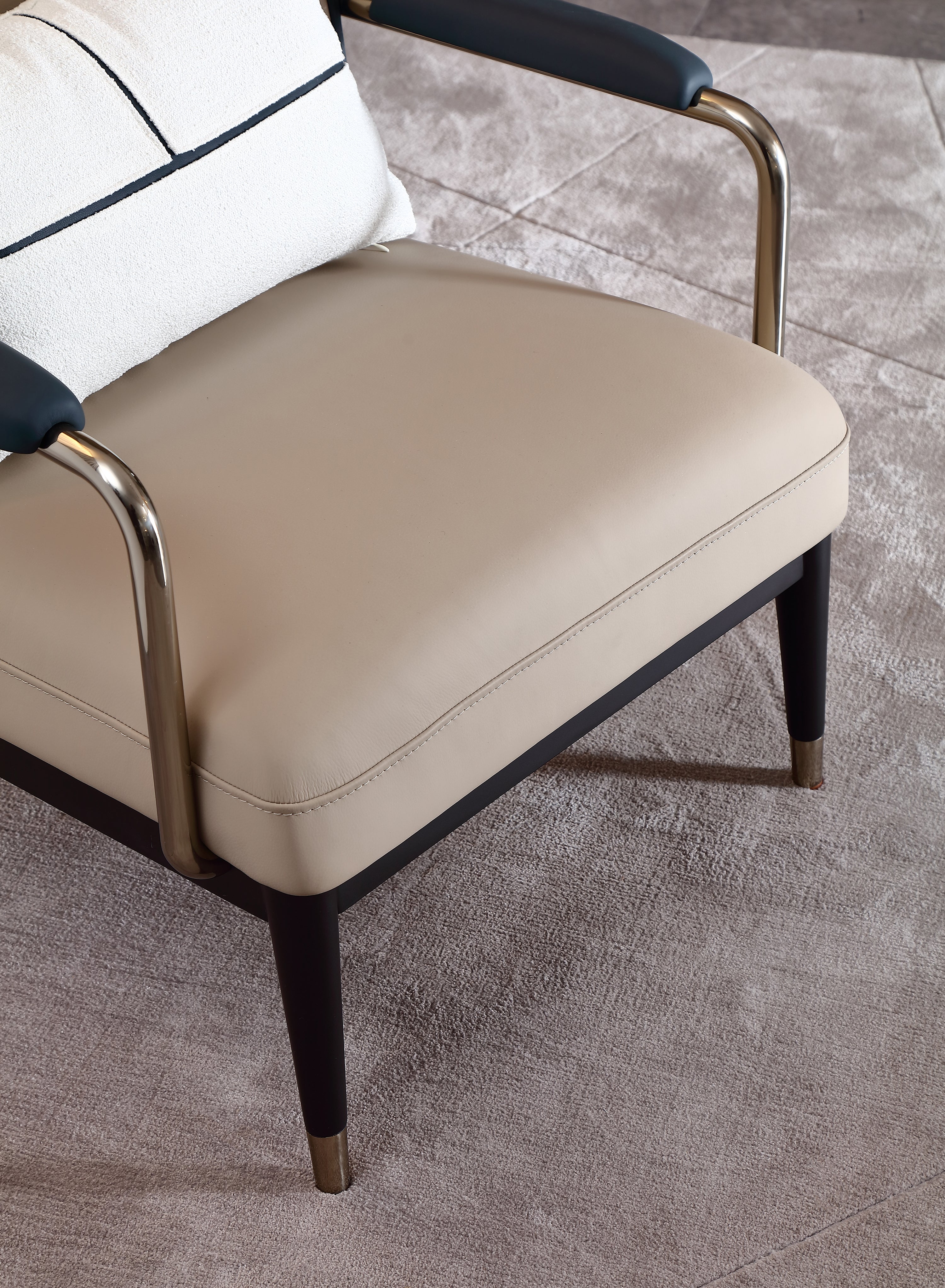 HOTTOP Armchair