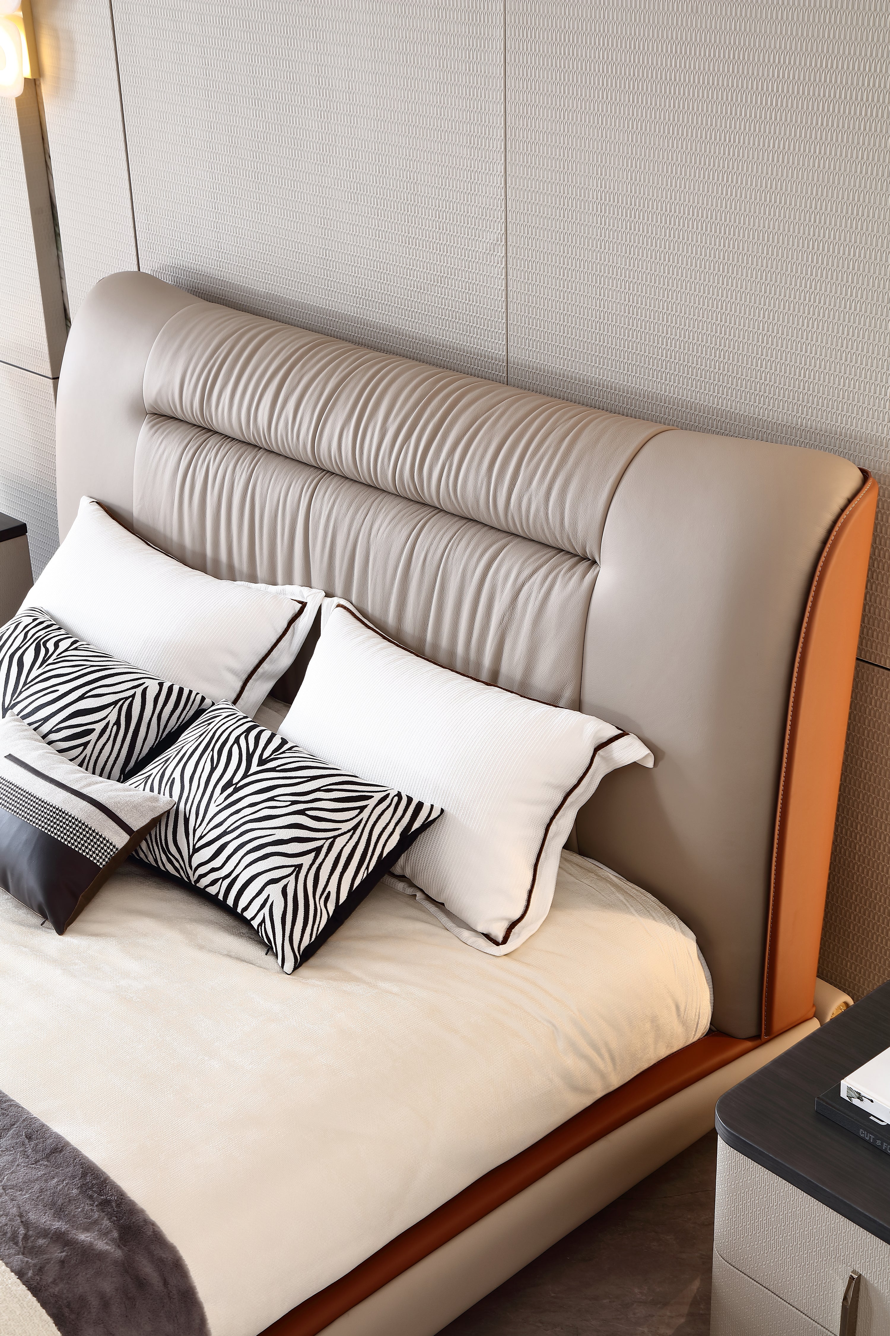 HOTTOP Leather Upholstered Bed