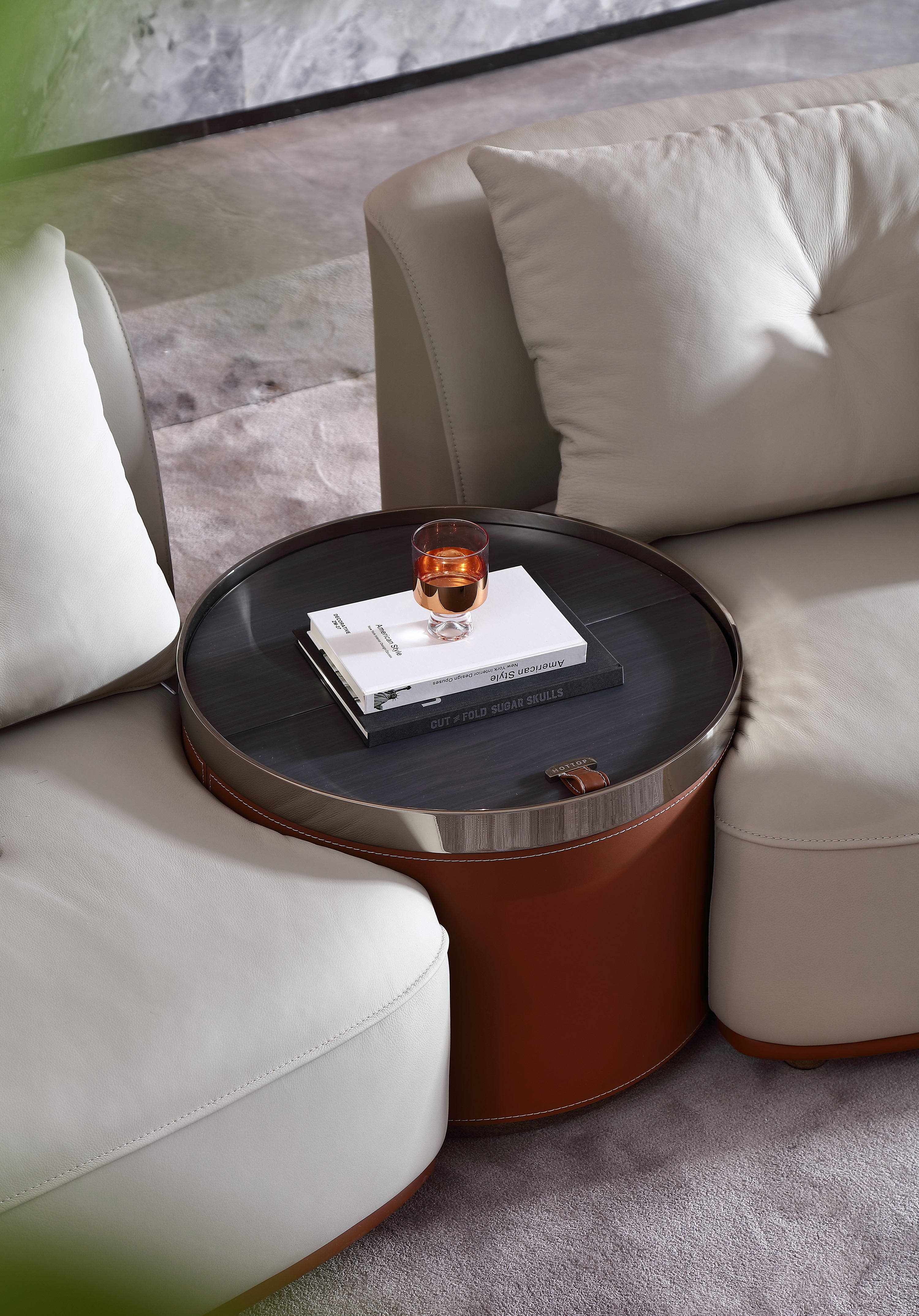 HOTTOP Curved Sectional with Cylindrical Console