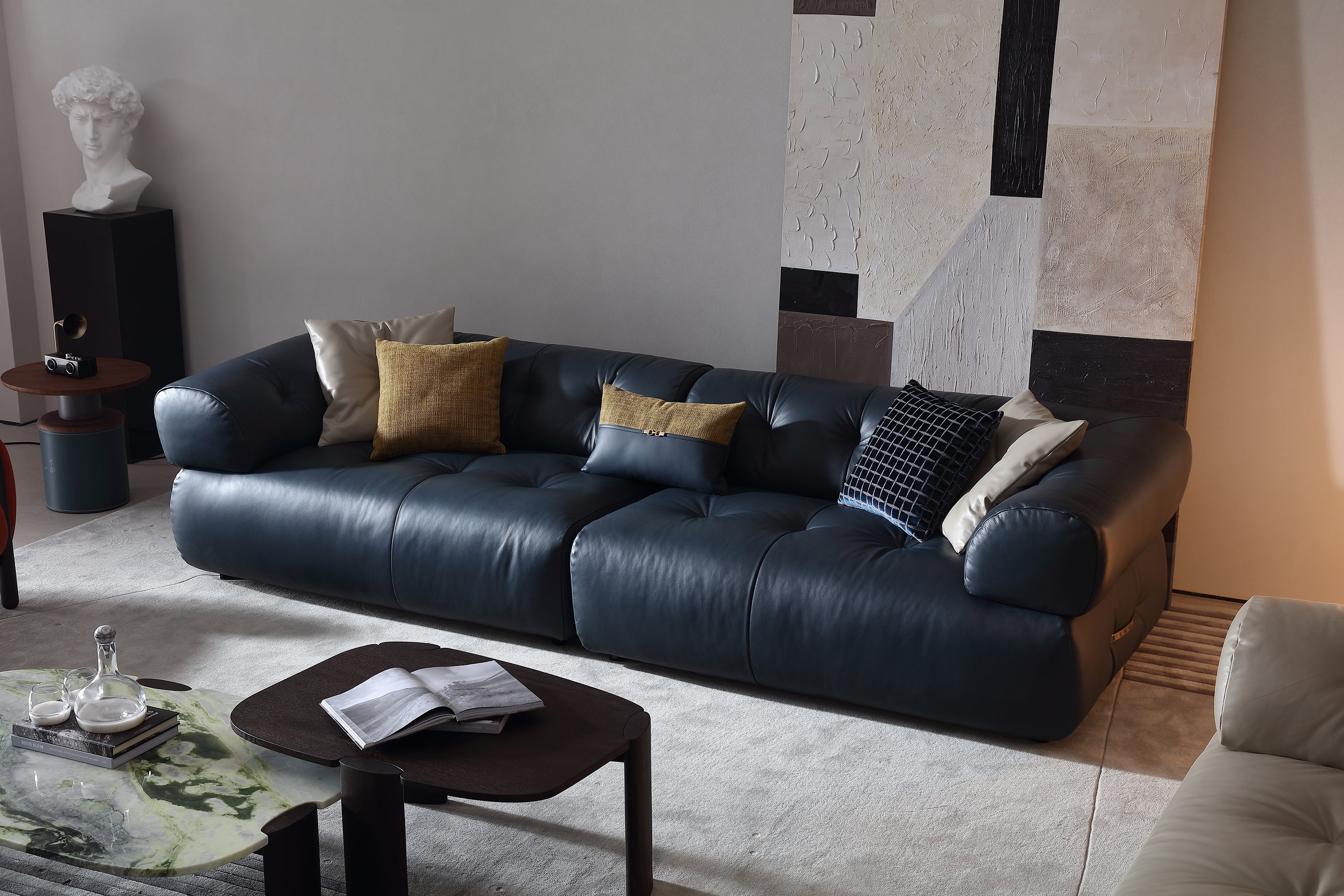 KALMIA Straight Sofa