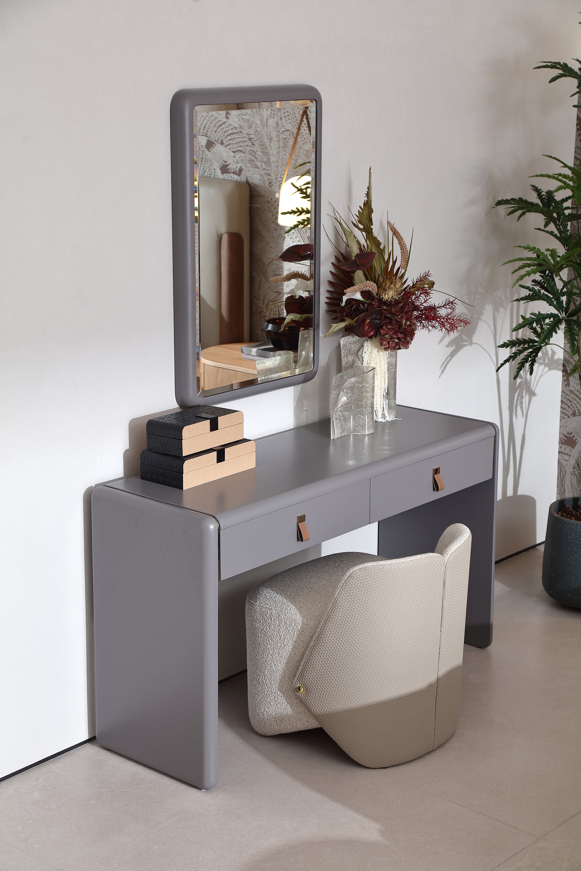 KALMIA Dressing Table